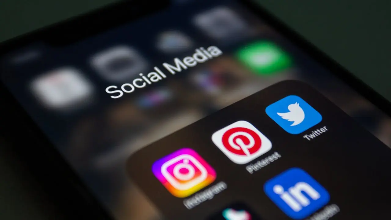 Facebook & Co: Mit Social Media eine Wohnung in Hamburg finden
